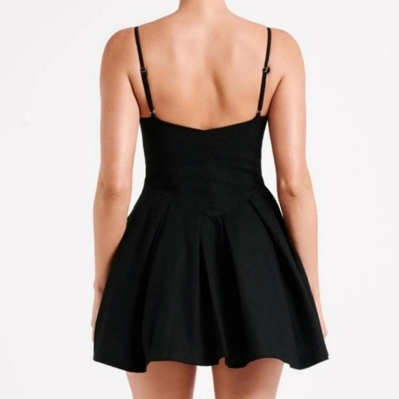 Bkack Mini - Picture 4 of 5